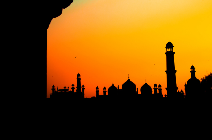God, guns, and the ballot box: The decline of religio-political parties in Pakistan  